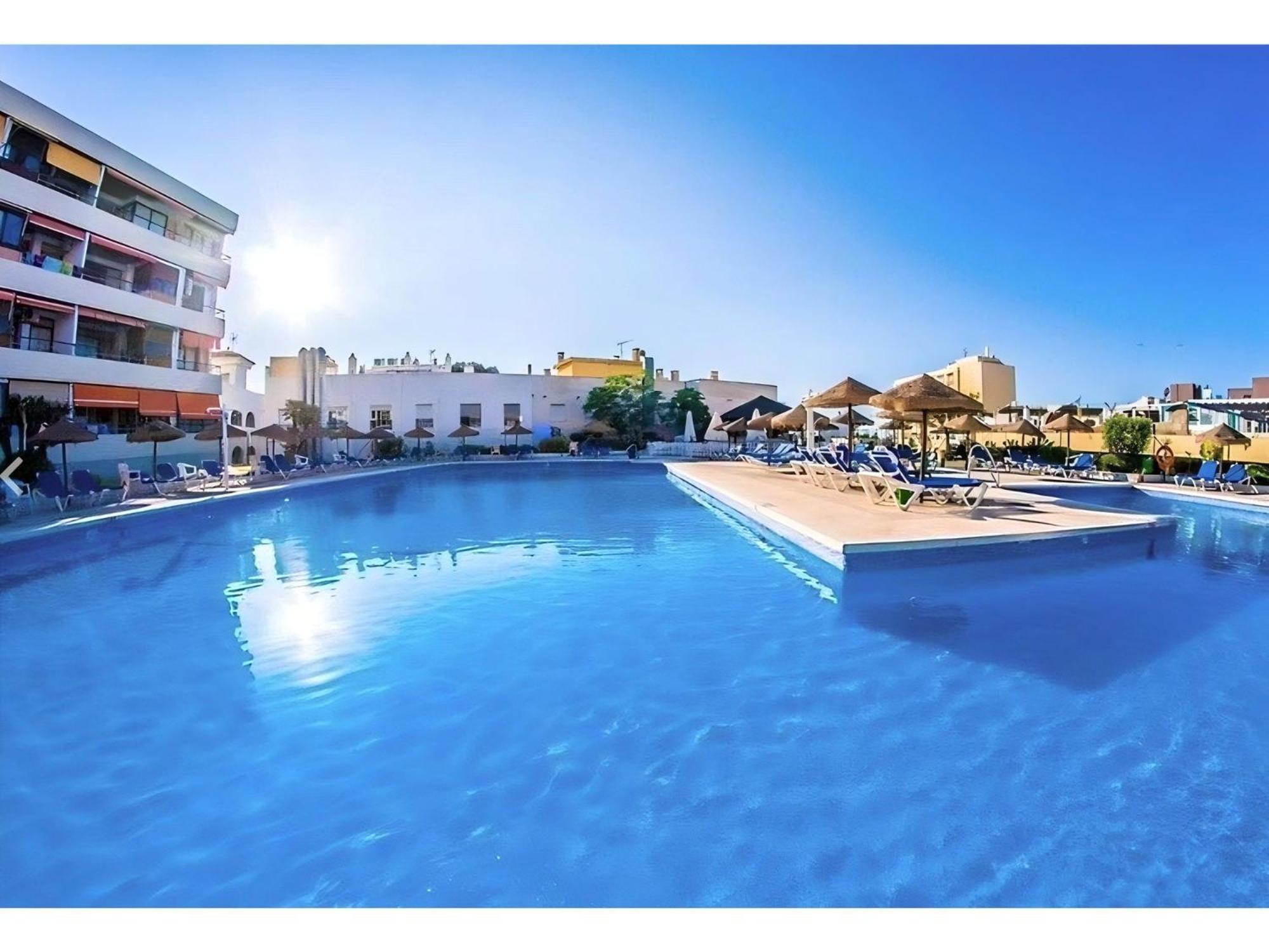 Апартаменти Oasis Sea & Sky - La Nogalera Торремолінос Екстер'єр фото